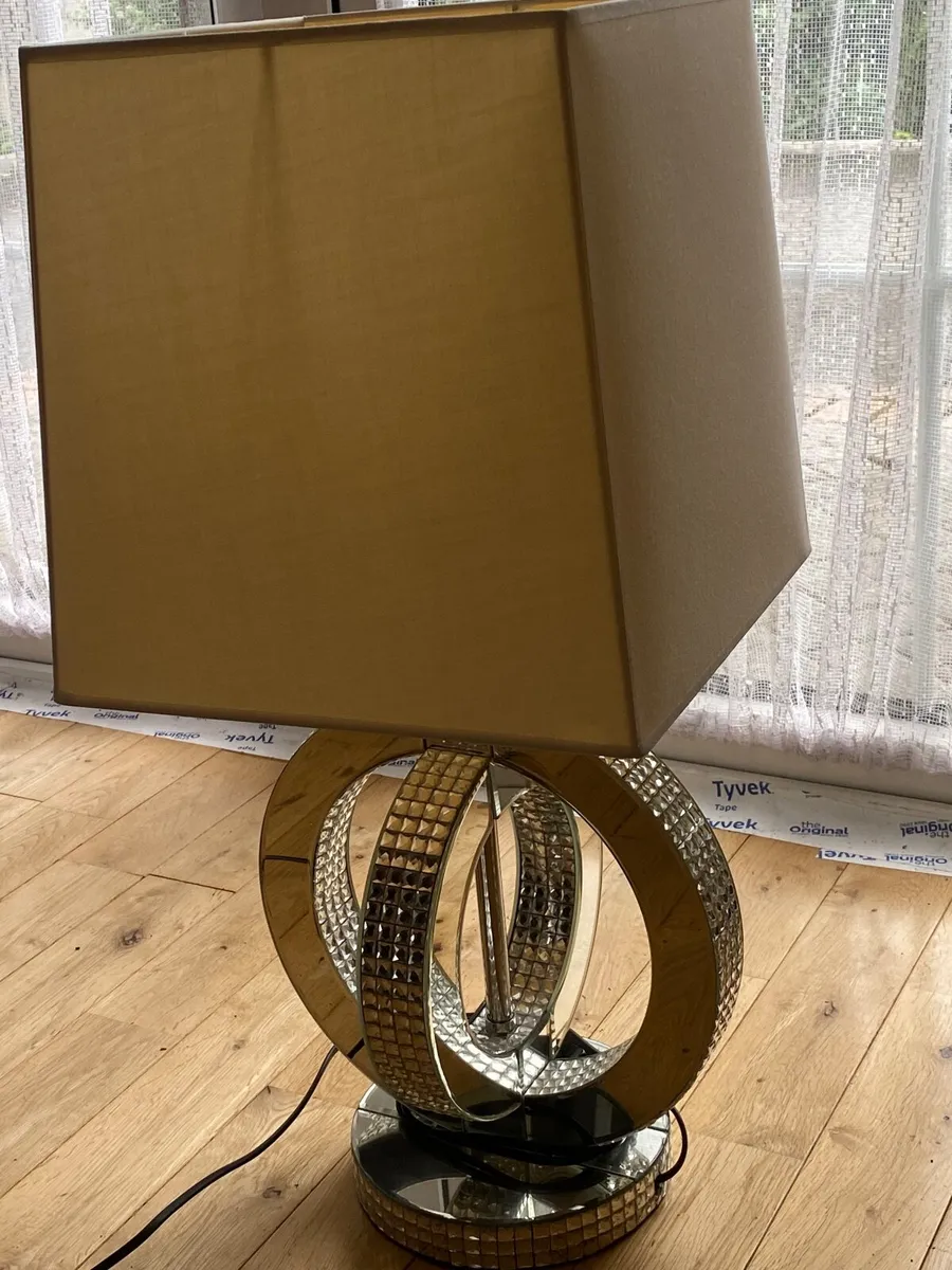 Lamps with shade - Image 1