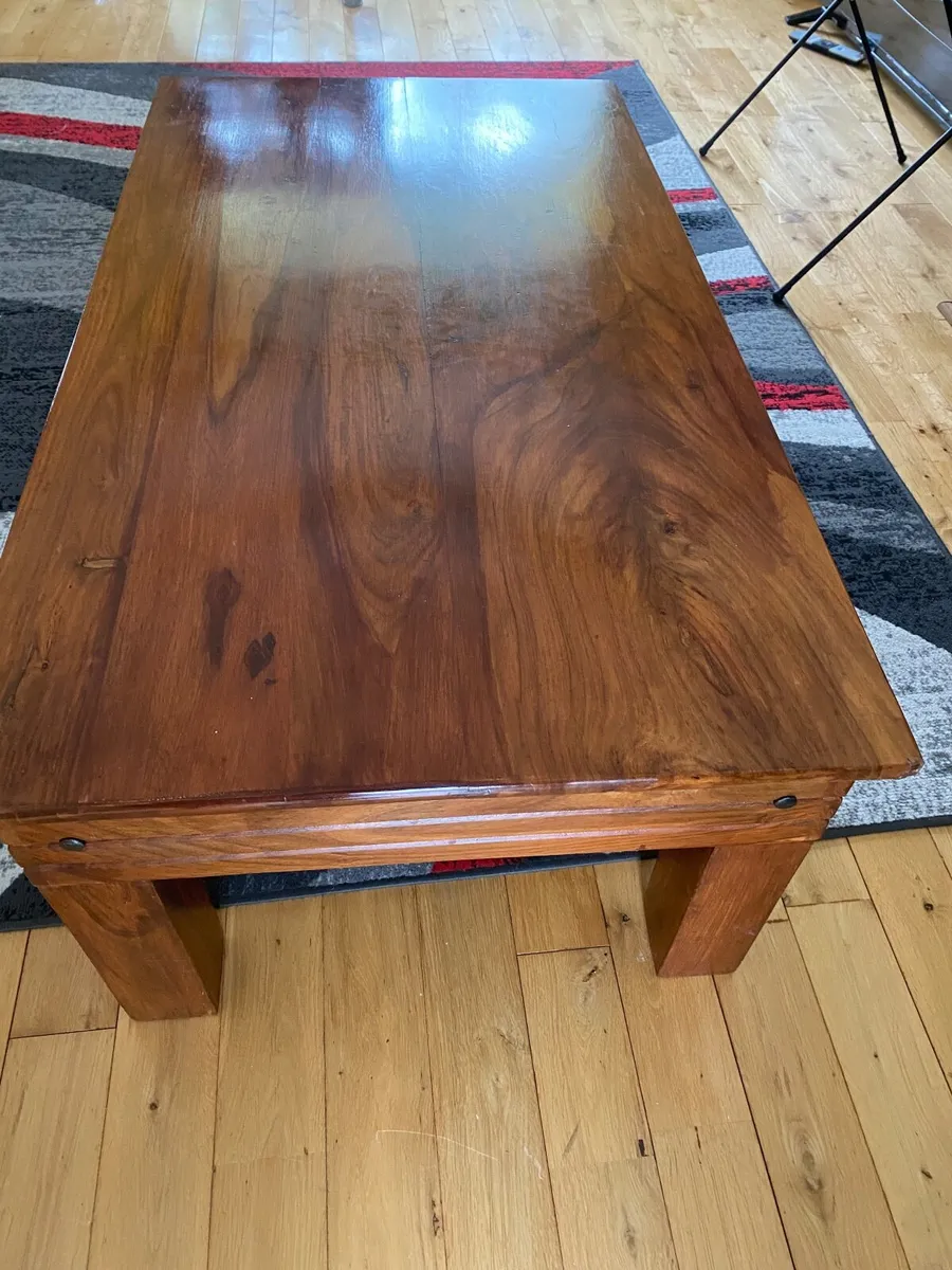 Coffee table and matching small table - Image 2