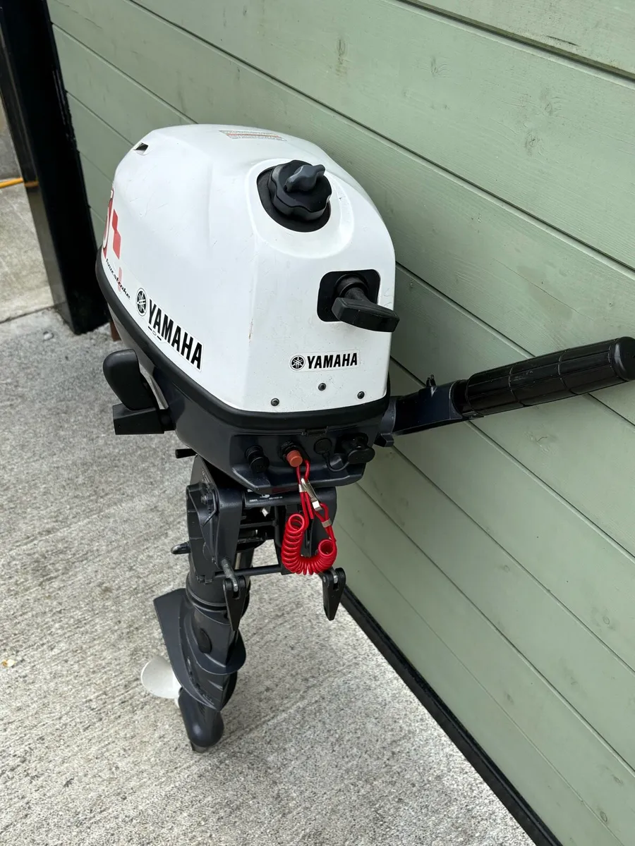 Yamaha 6hp outboard - Image 4