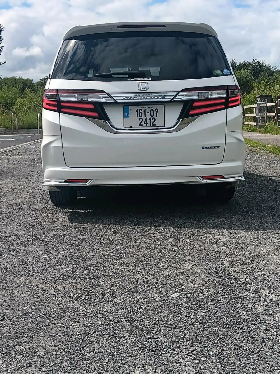 HONDA ODYSSEY HYBRID 2.0L 8 SEATER - Image 3