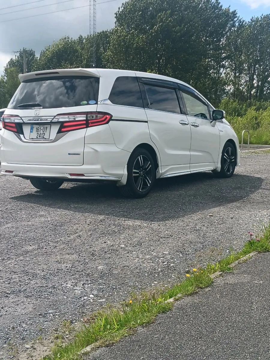 HONDA ODYSSEY HYBRID 2.0L 8 SEATER - Image 2
