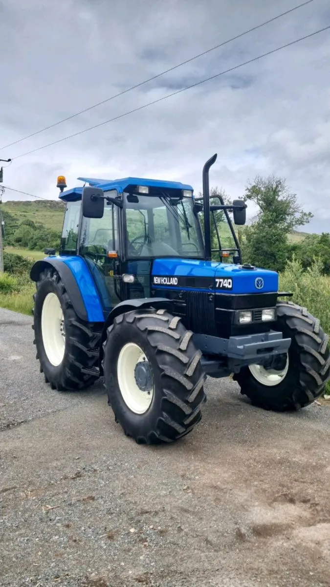 New Holland 7740 - Image 1