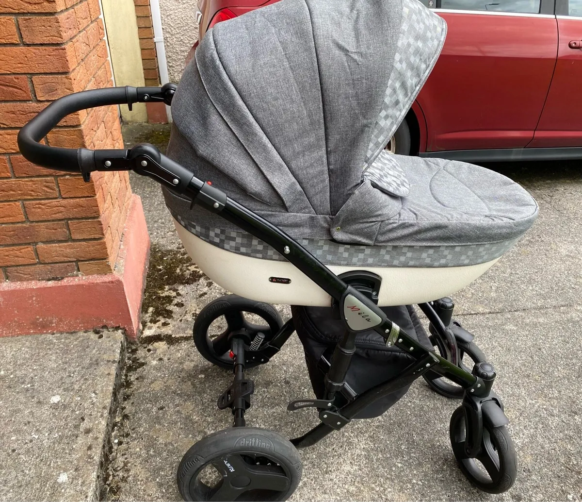 Mila Kunert Professional 3in1 pram buggy car seat - Image 3