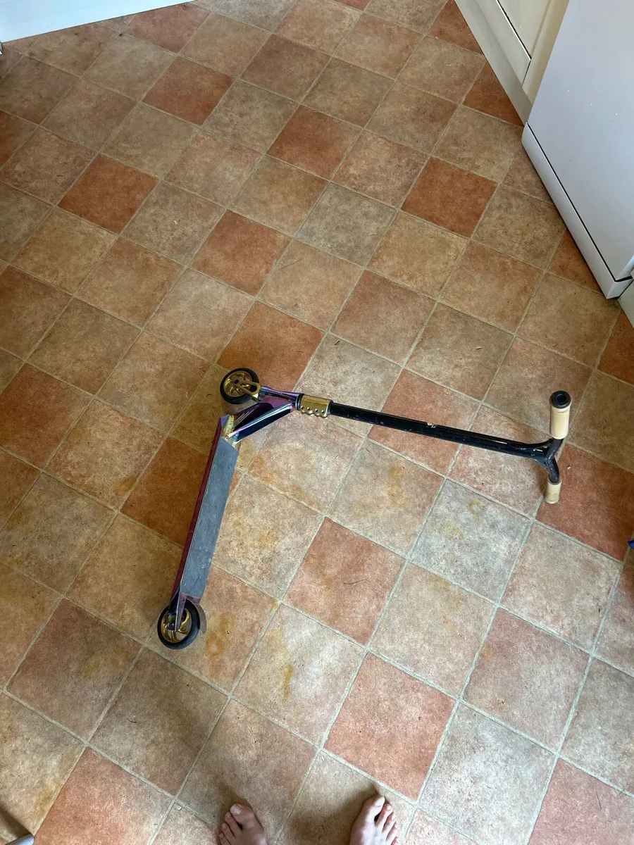 Stunt scooter - Image 1
