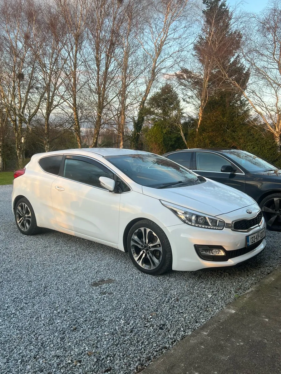 1.6 Kia ProCeed *Low milage* - Image 2