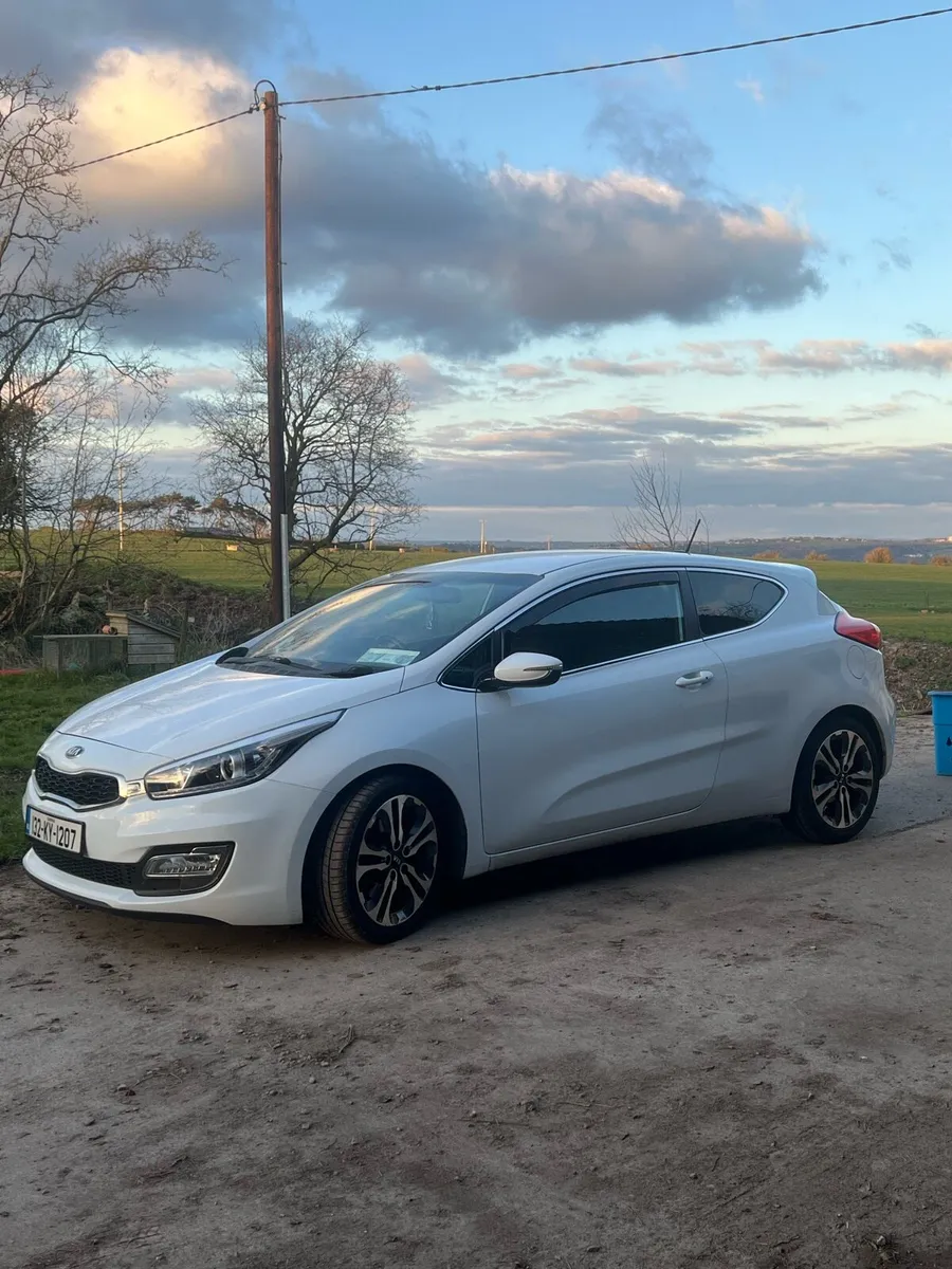 1.6 Kia ProCeed *Low milage* - Image 3
