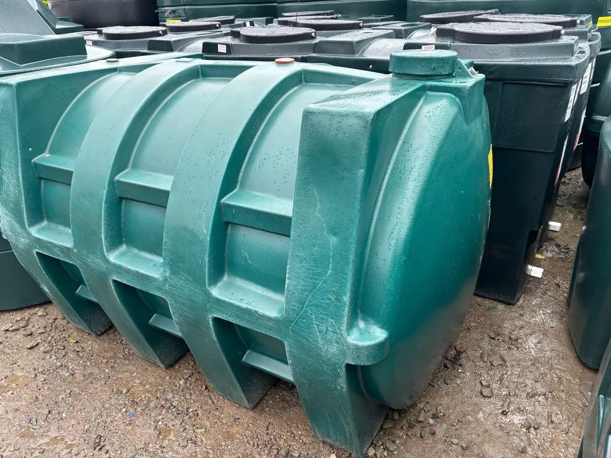 Water tank - Image 1
