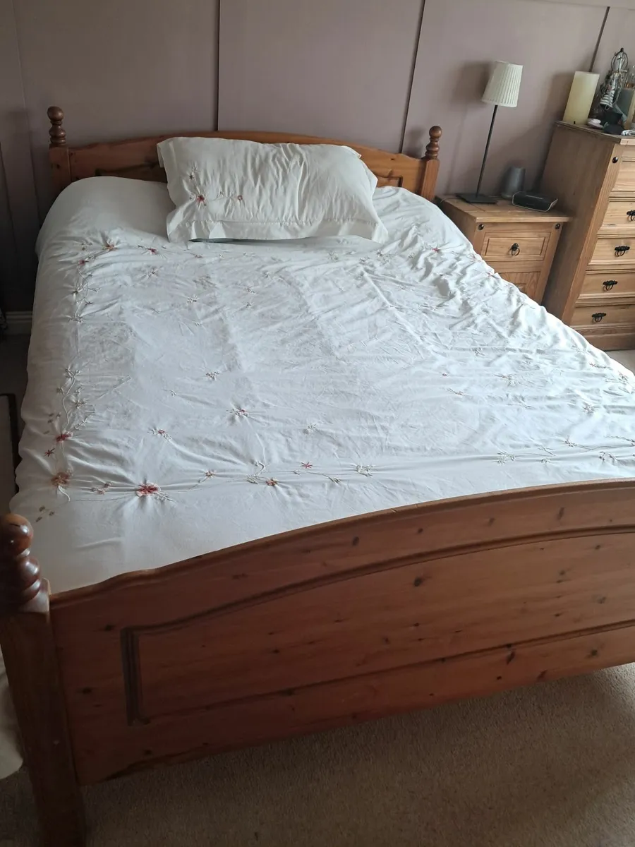 5ft solid pine bed frame,€80 Wadrobe chest lockers - Image 2