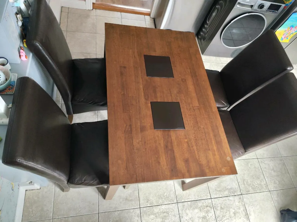 Dining table plus 4 chairs - Image 2