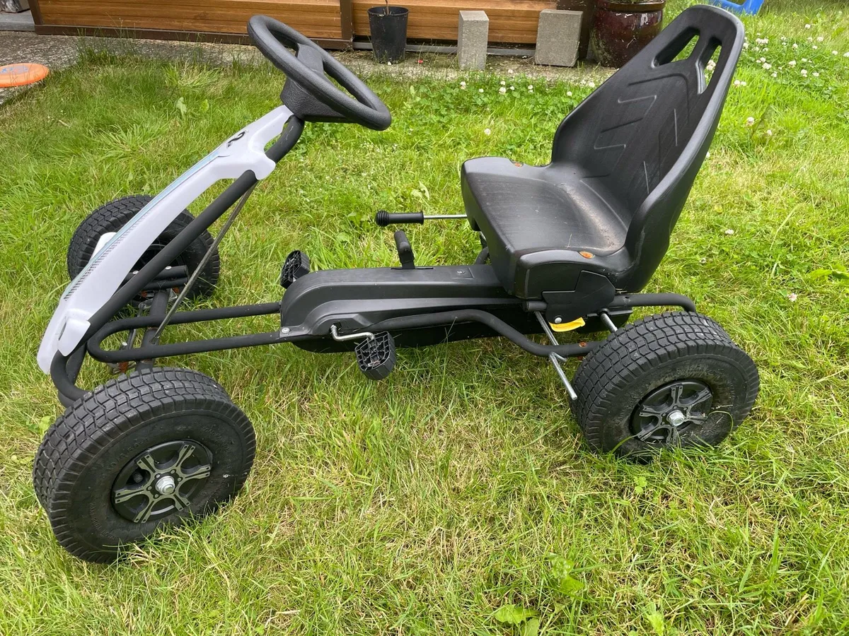 Child’s pedal Go-kart