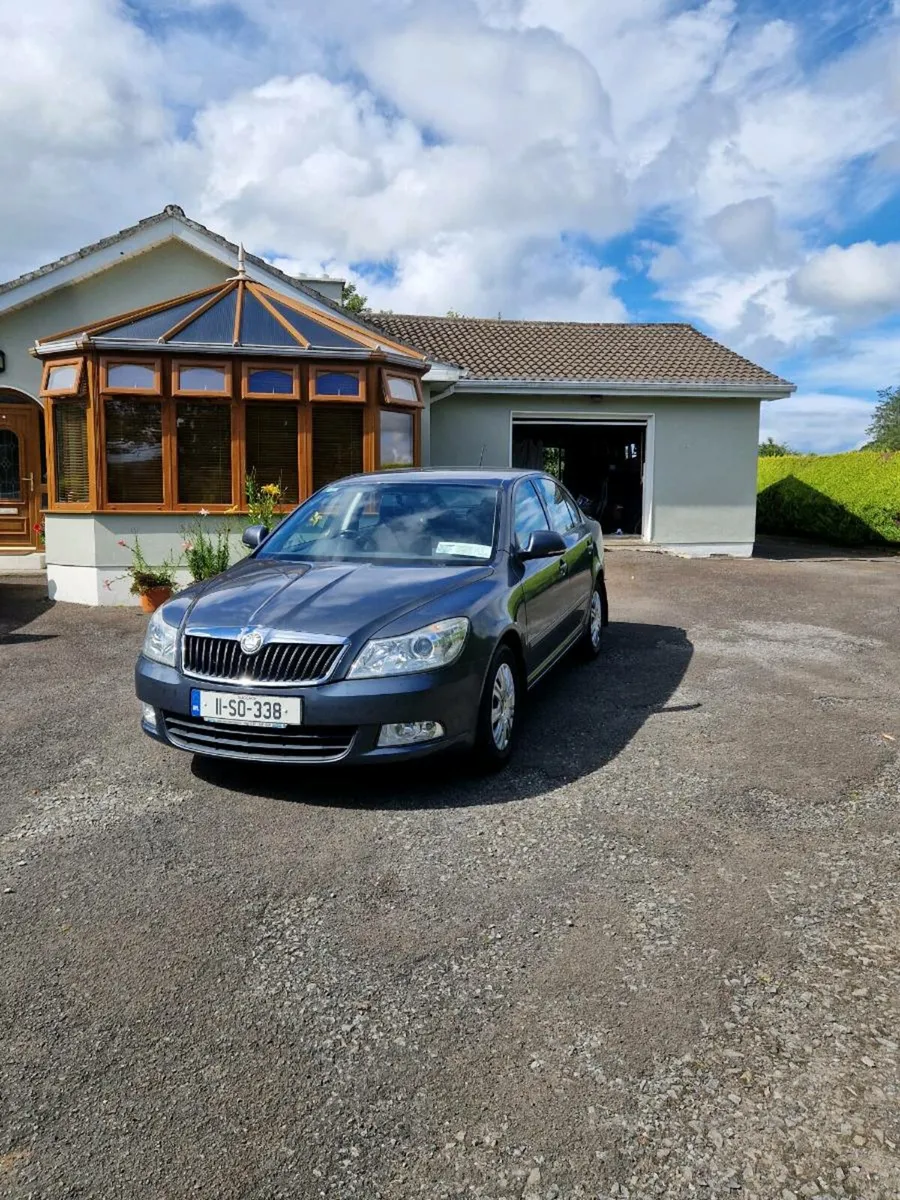 Car - Image 2