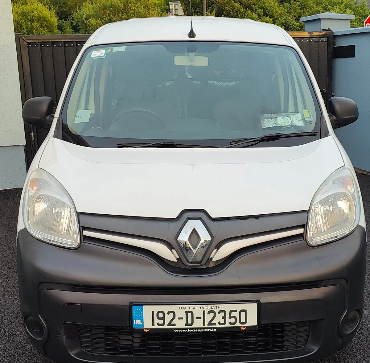 192 Renault Kangoo 1.5 DCI CVRT 01/26 TAX 08/25 - Image 2
