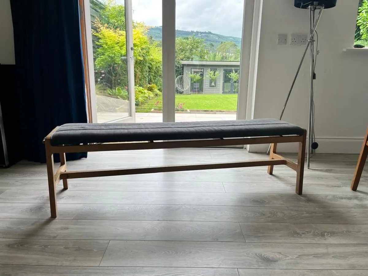 Oak bench with charcoal grey cushioning - Image 2