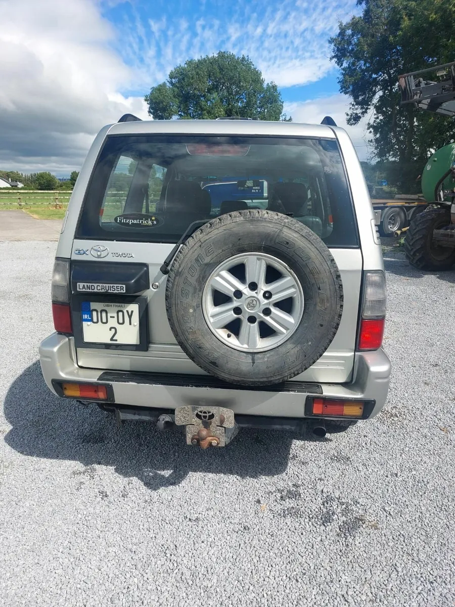 Toyota Land Cruiser 2000 - Image 2