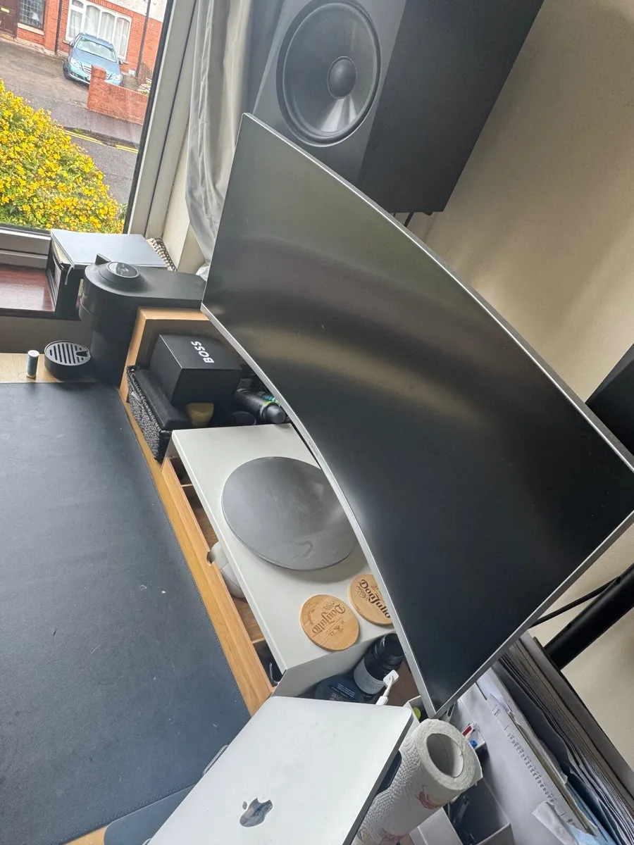 Samsung Curved Monitor 34” - Image 2