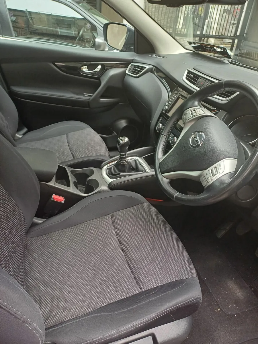 Nissan Qashqai 2017 - Image 3