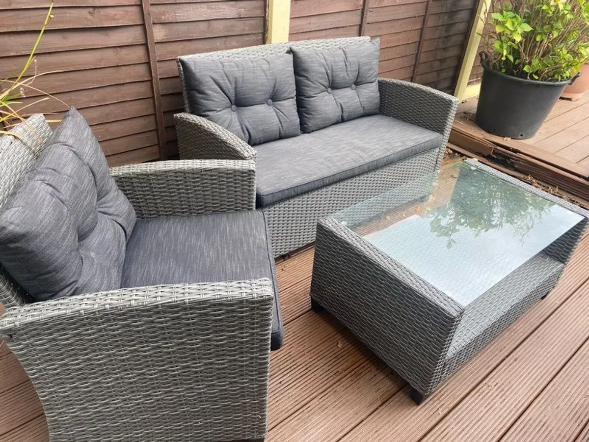 patio furniture - Image 2