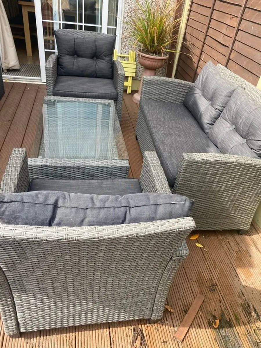 patio furniture - Image 3