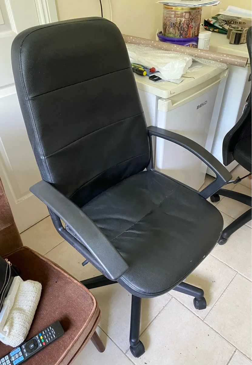 Office Chair - Image 1