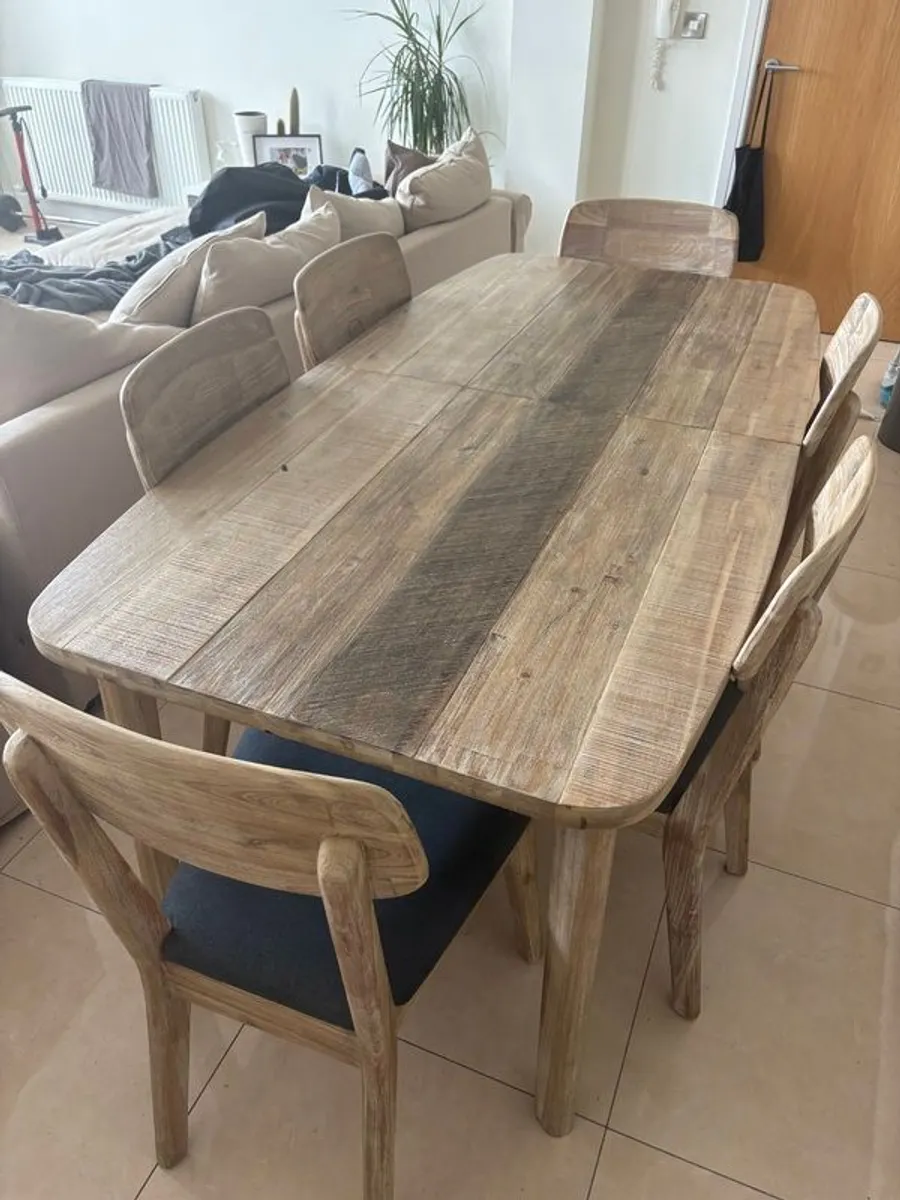 Washed wood rustic extendable dining room table and chairs set - Image 2
