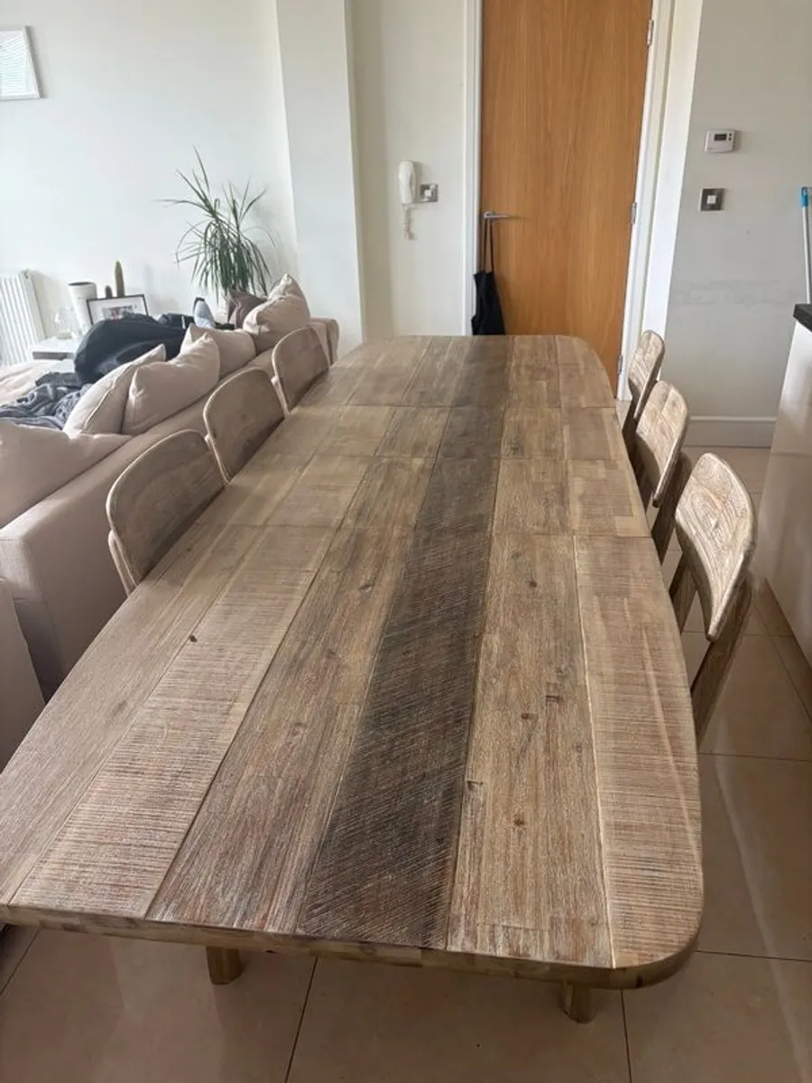 Washed wood rustic extendable dining room table and chairs set - Image 3