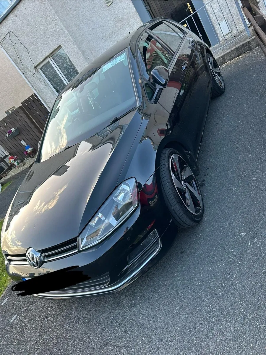 2016 2.0L TDI Blue Motion VW Golf - Image 1
