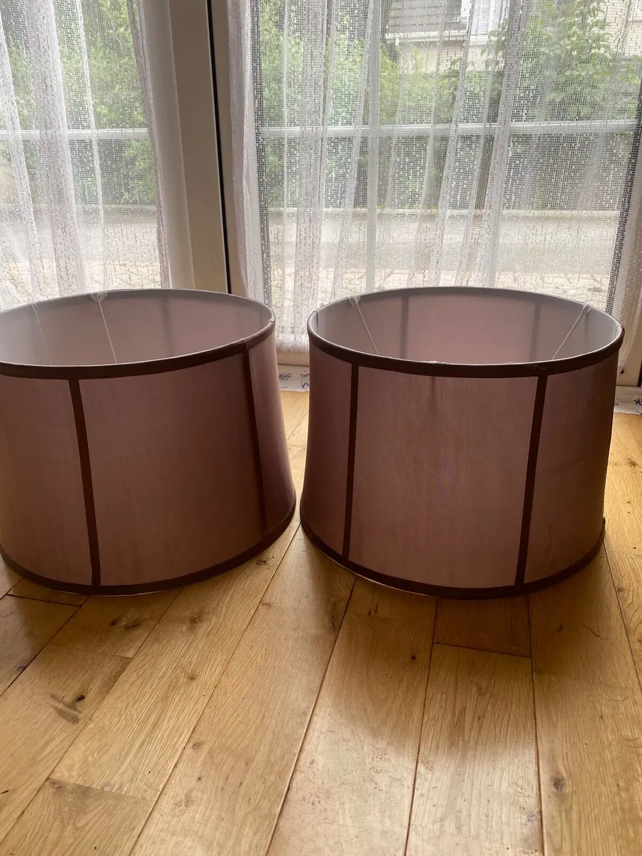 Lamp shades - Image 1