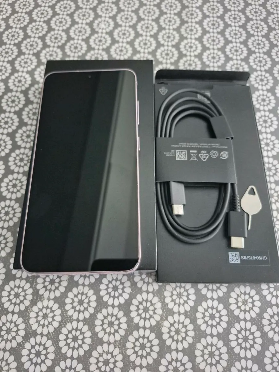 Samsung S23 for sale - Image 3