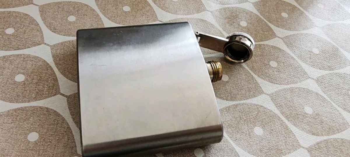 Hip flask - Image 2
