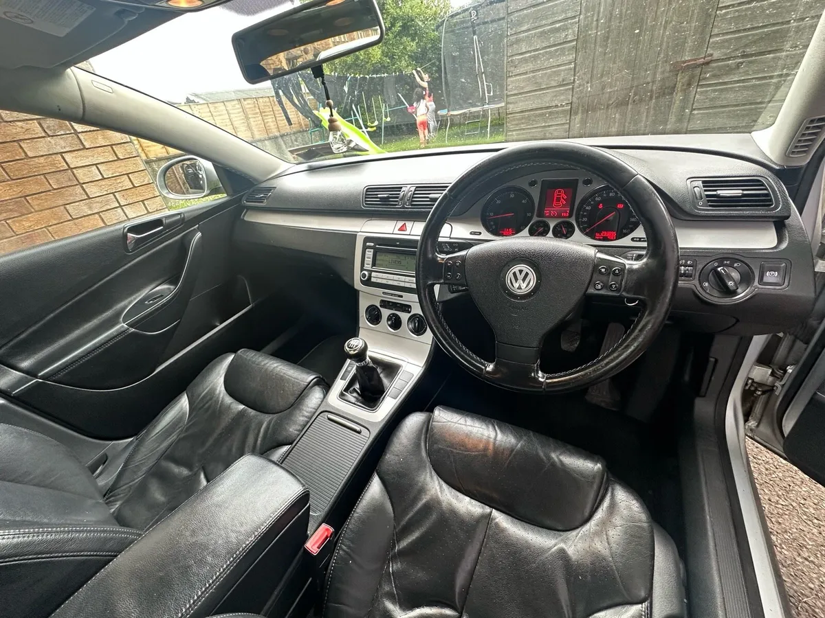 VOLKSWAGEN PASSAT 2.0 TDI HIGHLINE - Image 3