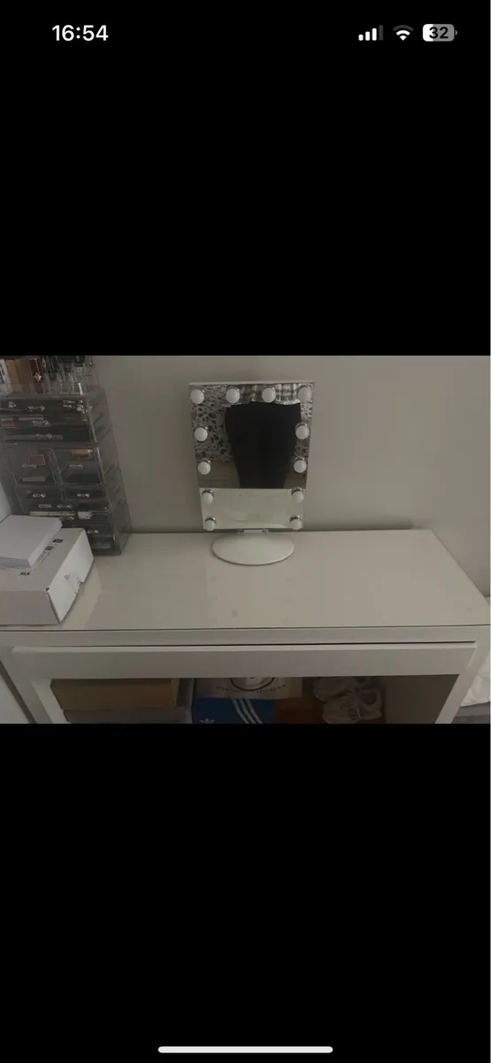 Makeup Mirror - Image 3