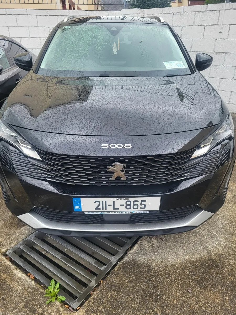 Peugeot 5008 2021 - Image 1