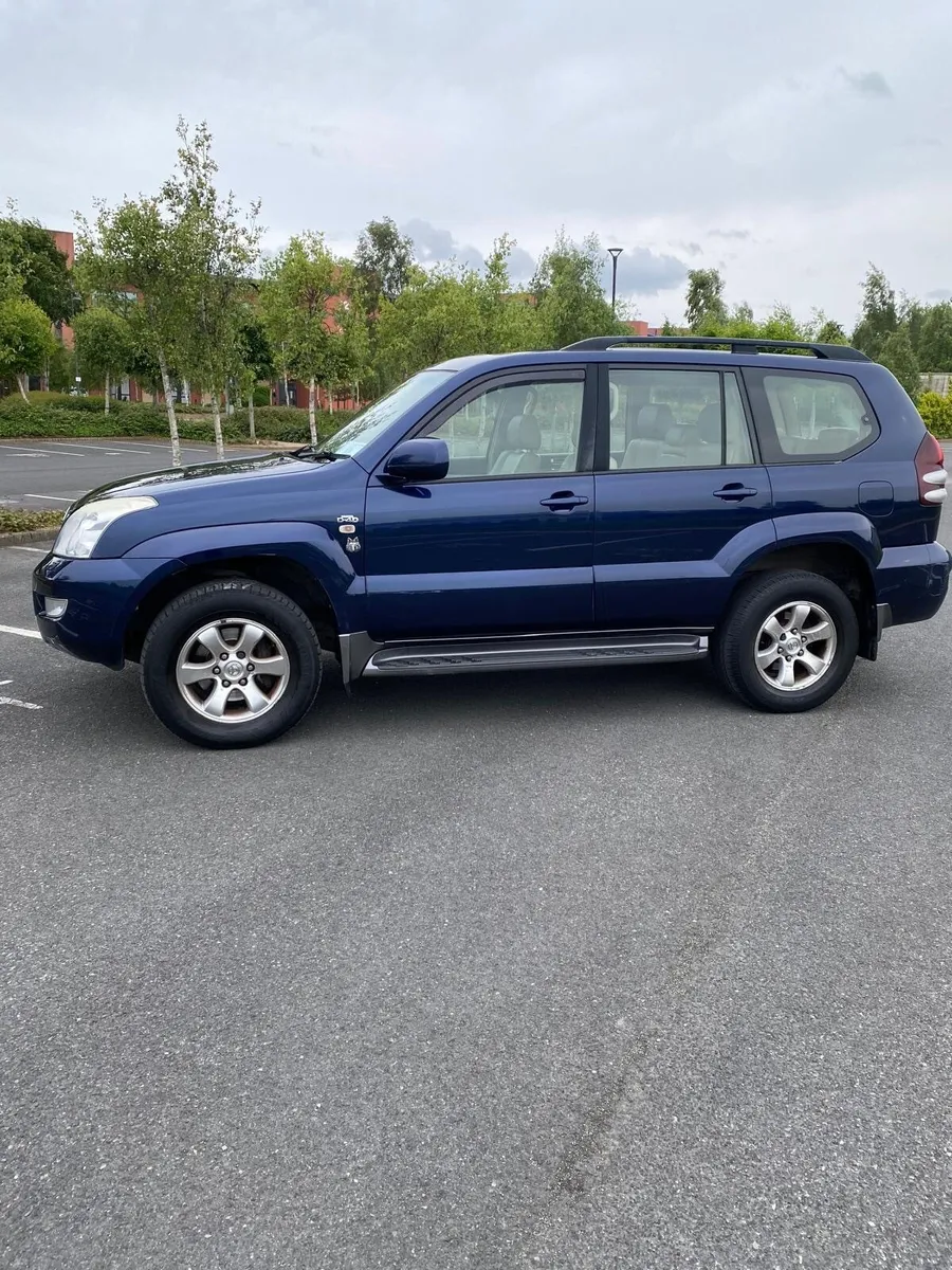 Toyota Land Cruiser 2005 - Image 2