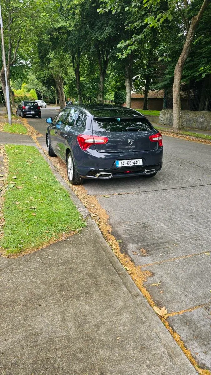 Citroen DS Hybrid Diesel - Image 2