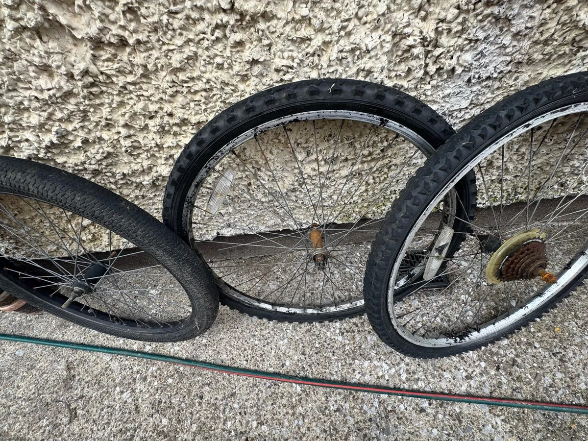 Tyres - Image 2