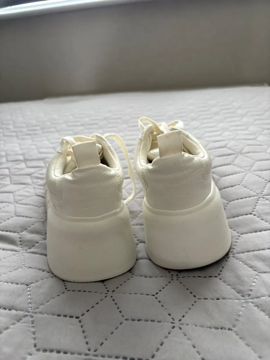 shoes - Image 2