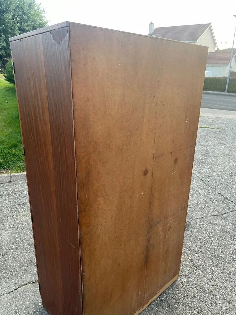 Vintage wardrobe and chest freezer - Image 4