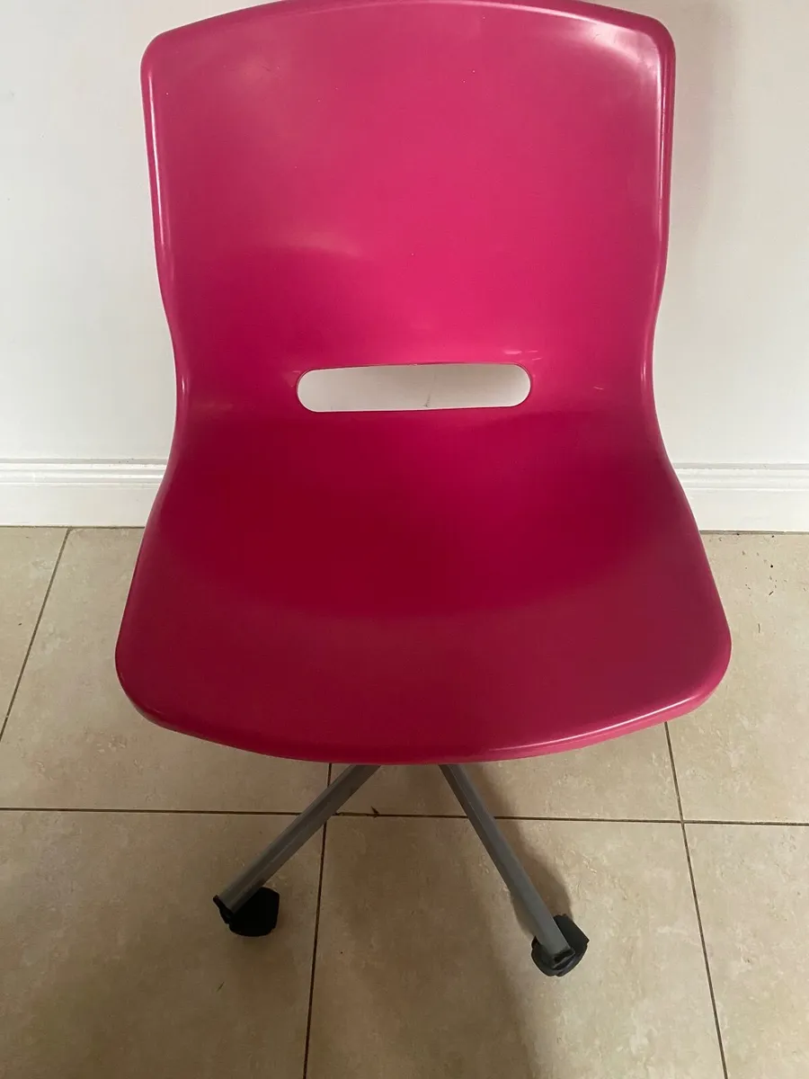IKEA swivel chair - Image 3