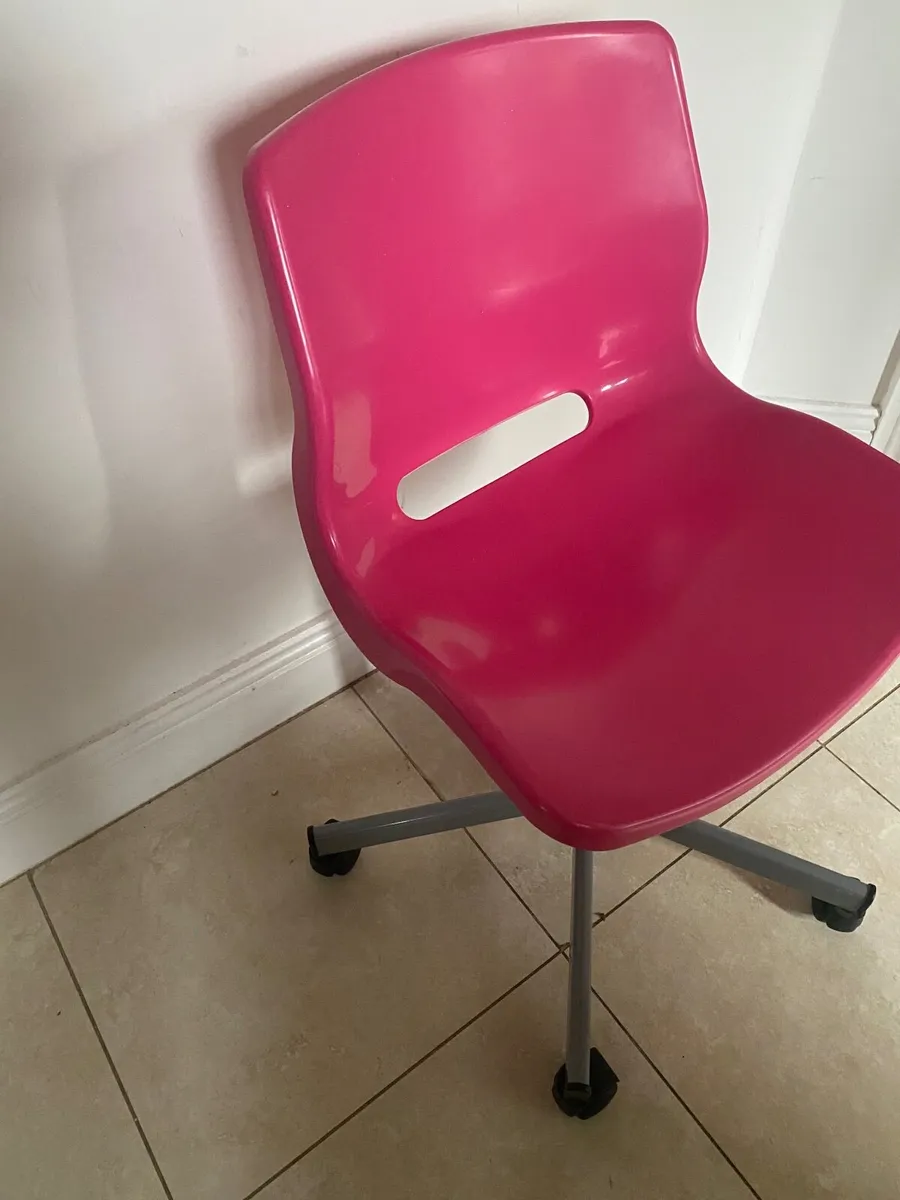 IKEA swivel chair - Image 1