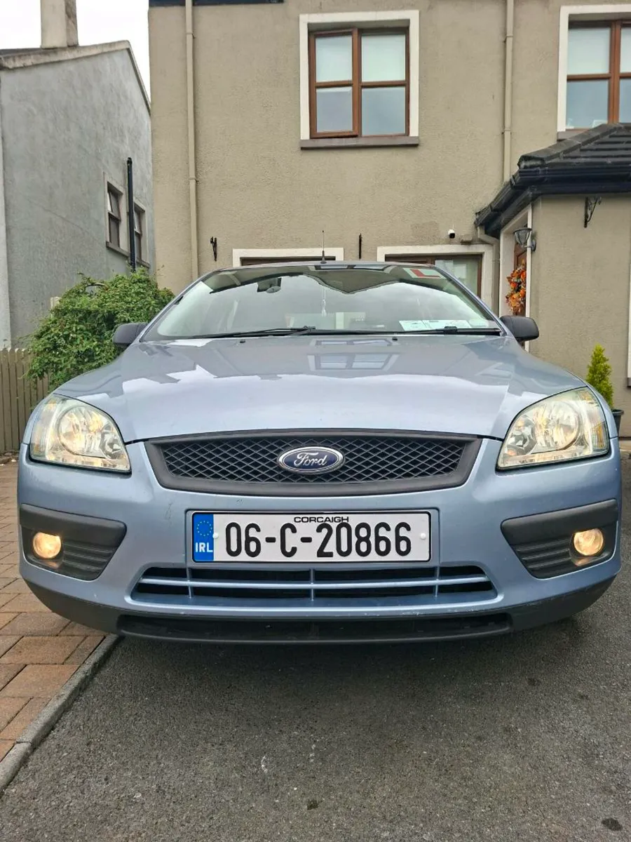 Ford Focus 1.4 LX Petrol - Image 4