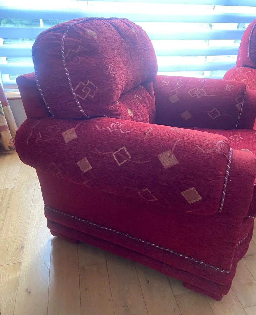 Couch and 2 Armchairs - Image 2