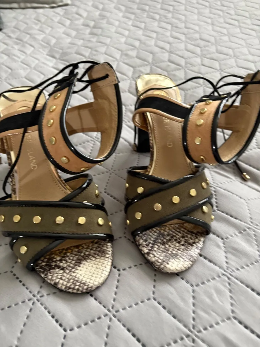 Shoes - Image 2