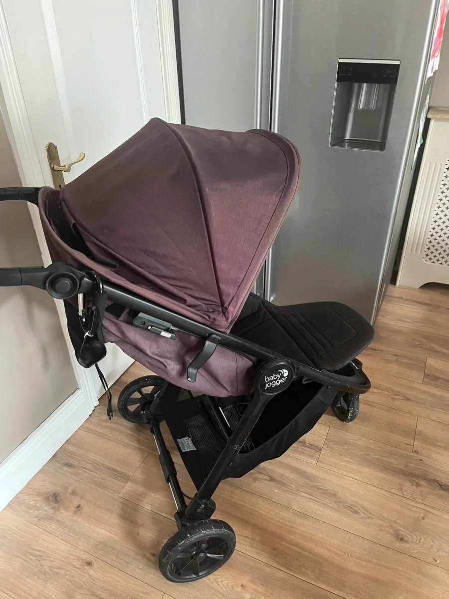 Baby Jogger City Mini GT2 All Terrain Pushchair - Image 1