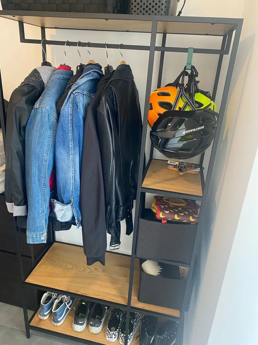 Clothes rack - Image 1