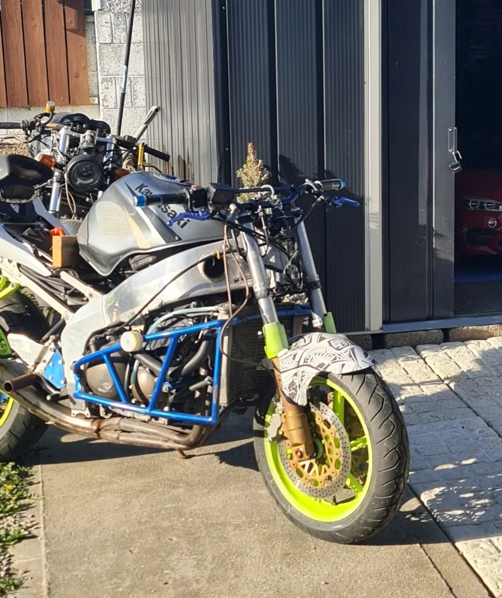 2x Kawasaki zx6r - Image 1