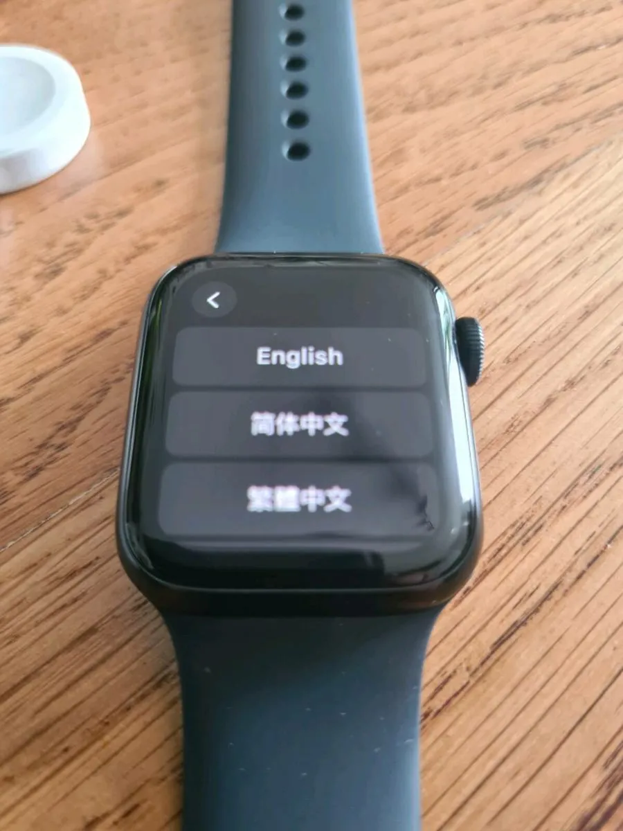 Apple watch - Image 1