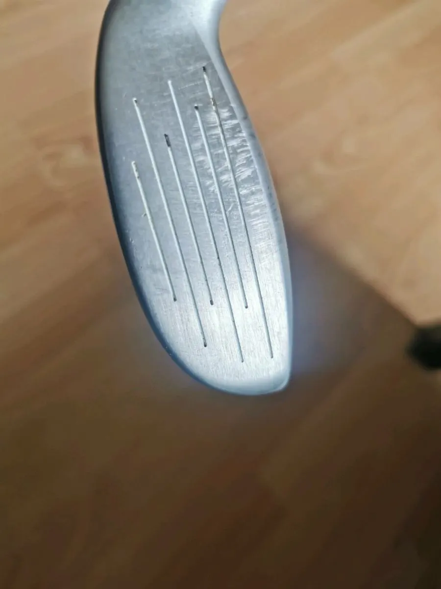 Left handed taylormade rescue - Image 2