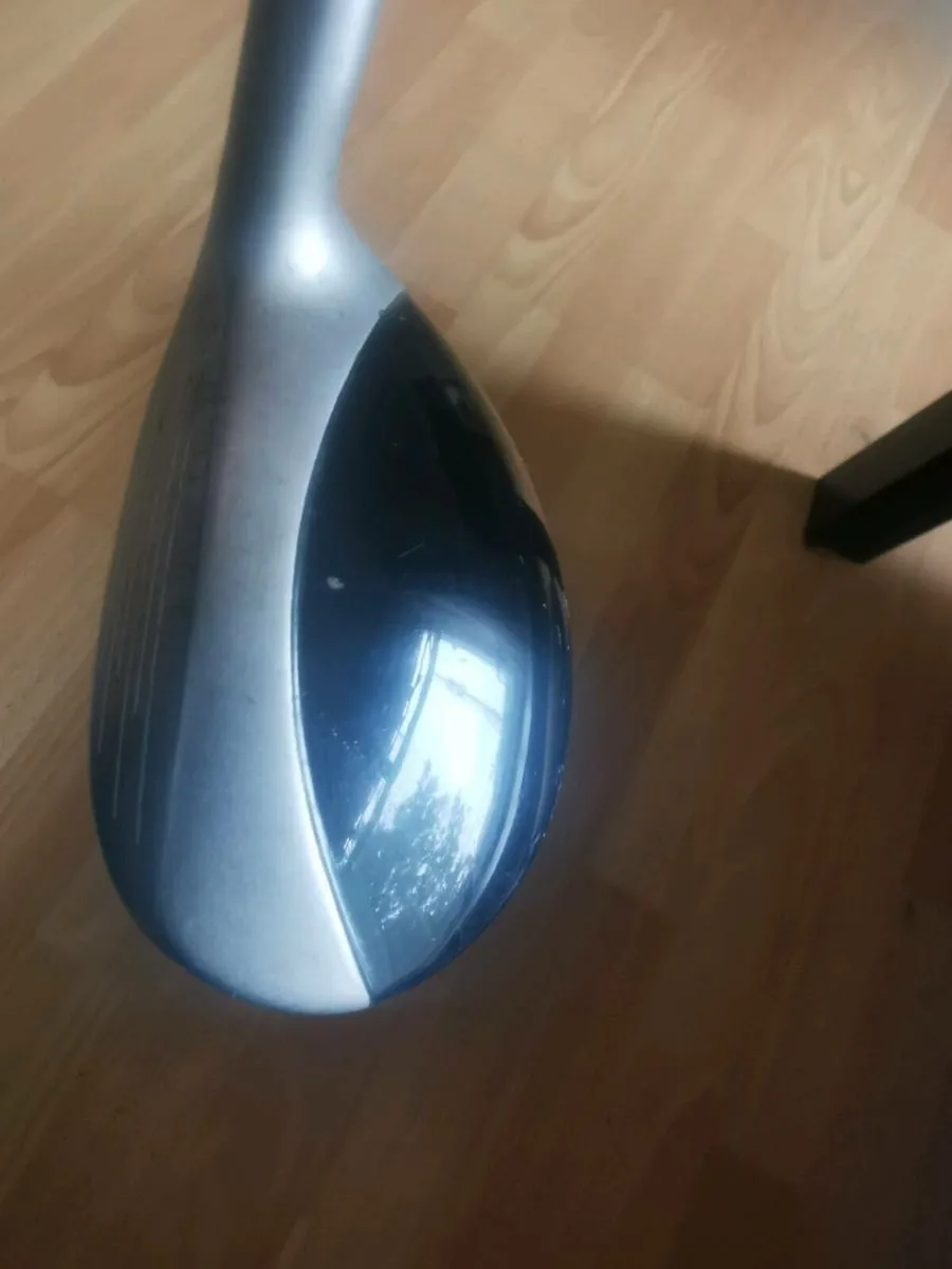 Left handed taylormade rescue - Image 4