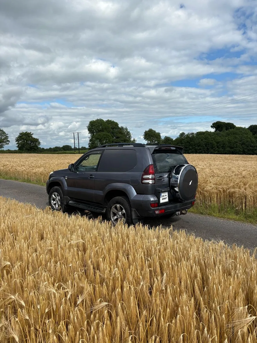 Toyota landcruiser - Image 4