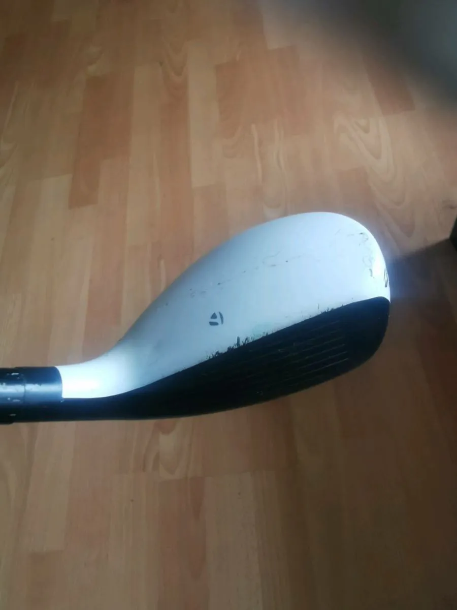 Left handed taylormade hybrid - Image 3